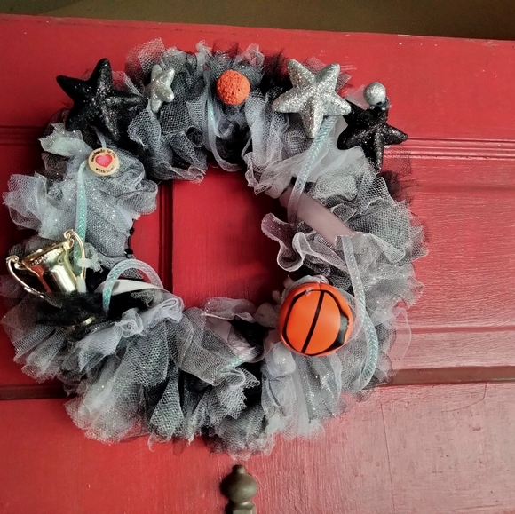 Spurs handmade wreath - Picture 2 of 2